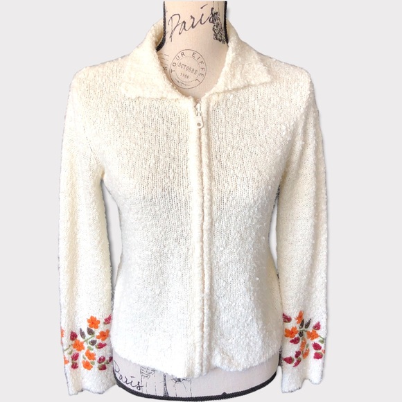 π 2/$50 Vintage Embroidery Sweater | Women's Medium - Picture 3 of 8
